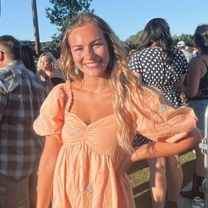 Meet your Posher, Victoria